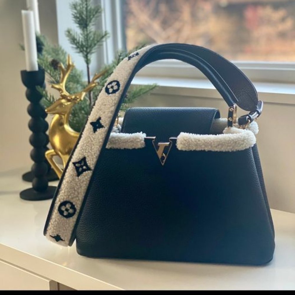 Capucines MM handbag - Louis Vuitton